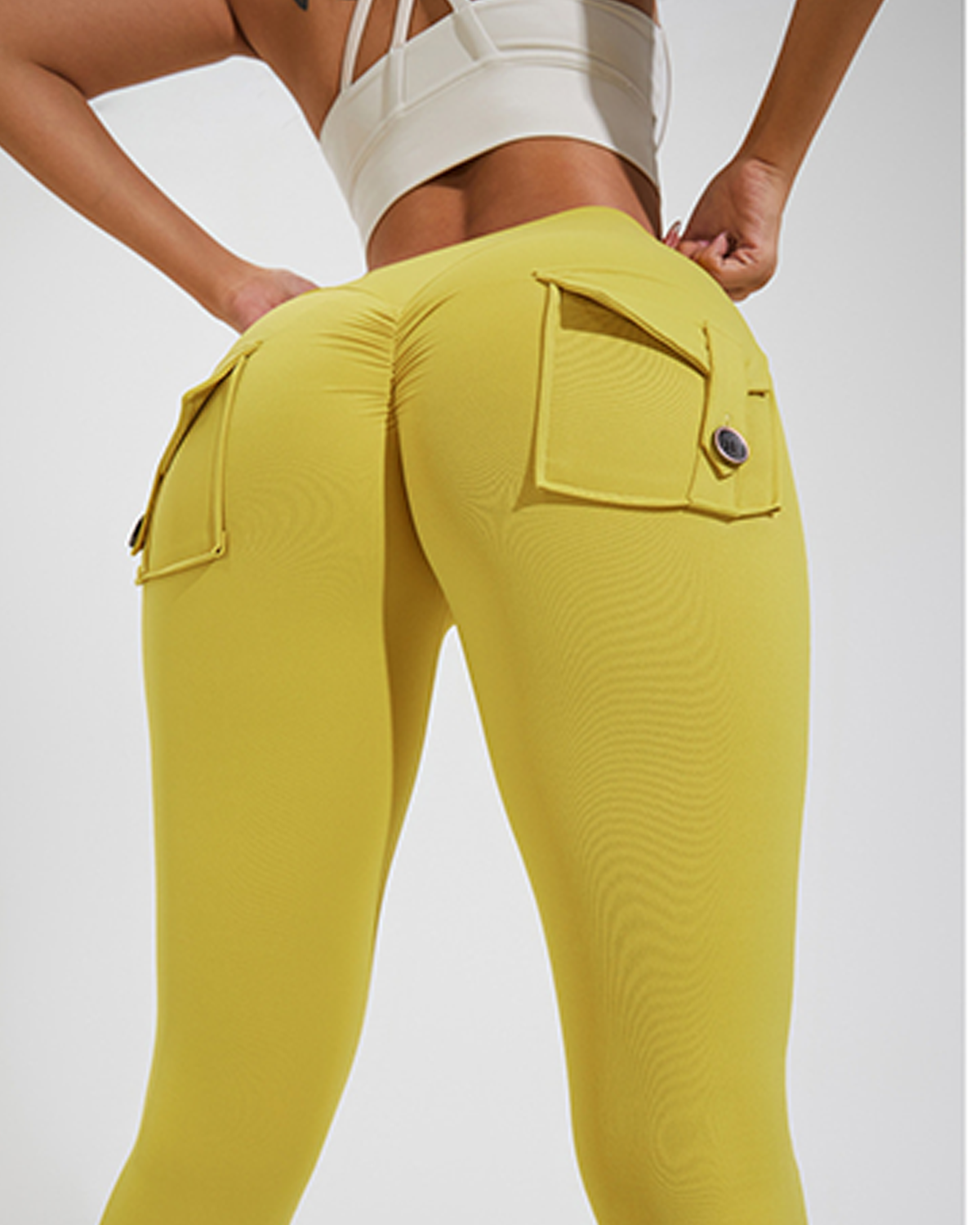 Back Pocket Scrunch Leggings